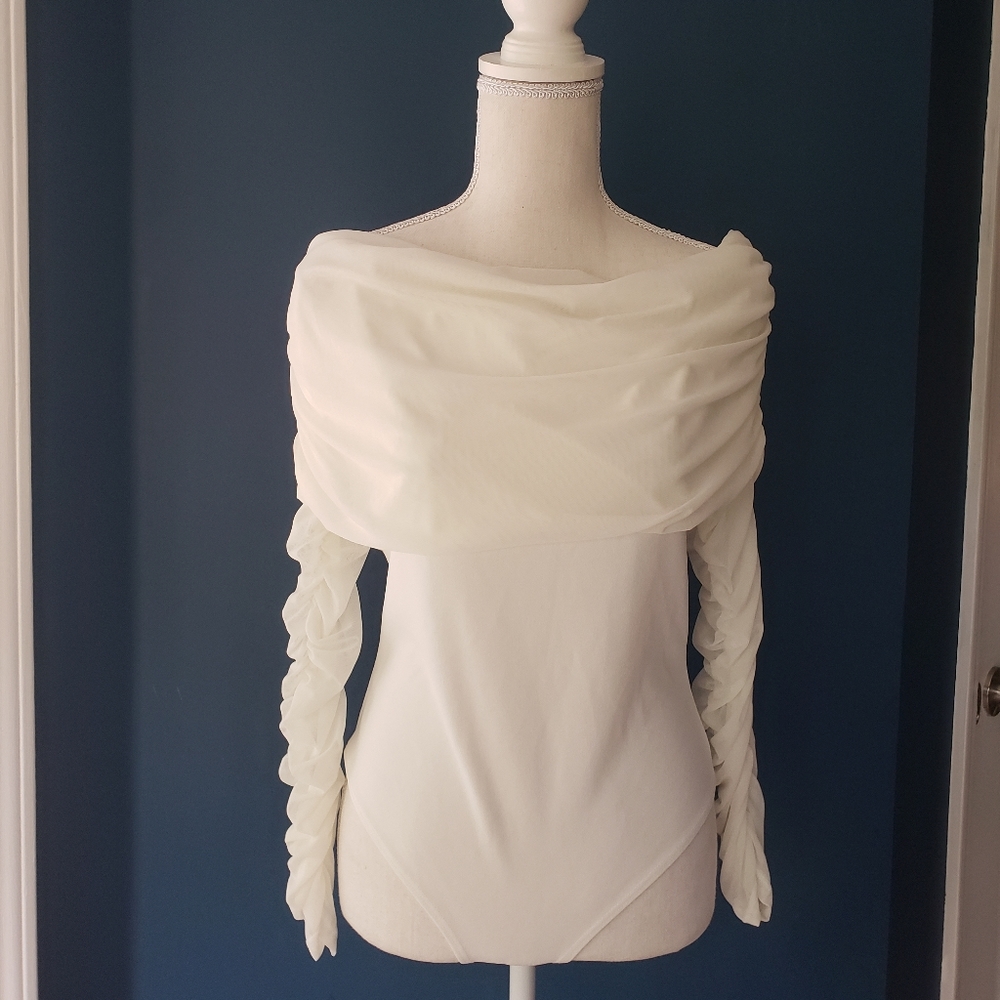 CREAM  BODYSUIT